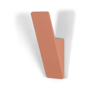 Nástenný oceľový háčik v lososovej farbe Angle – Spinder Design